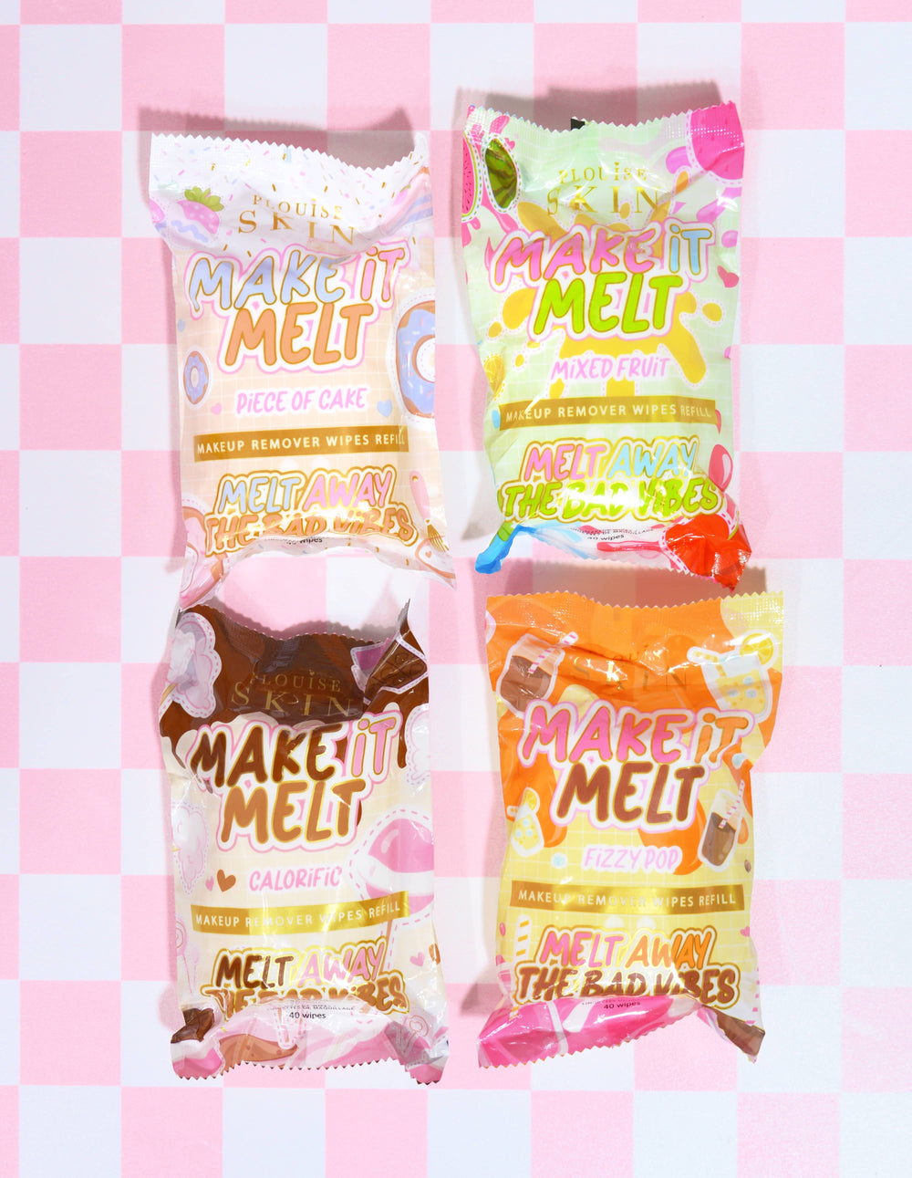 Különféle illatú P.Louise Make It Melt sminklemosó törlőkendők kollekciója, újratölthető tartályban, rózsaszín kockás háttérrel.