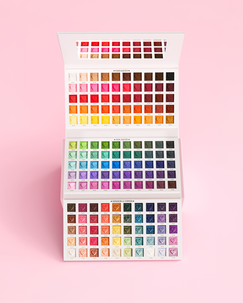 A P.Louise Creative Comeback XXXL Rainbow szemhéjpúder paletta nyitott tokja