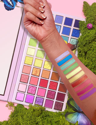 P. Louise AM-PM paletta