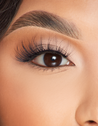 P.Louise Lashes - Ragyogó romantika