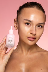 P. Louise Vitamin E & Probiotc Glow Serum Model 2