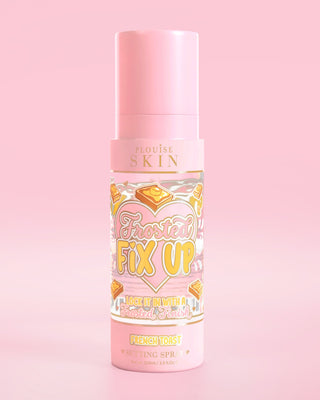 Rózsaszín üveg P. Louise Skin Breakfast Frosted Fix Up Blurring Setting Spray francia pirítós illatú, bőrápolóval átitatott rózsaszín alapon